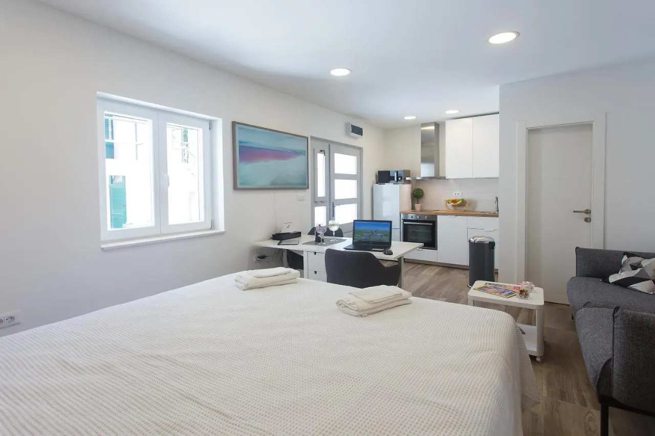 Studio Nomadic Kastela