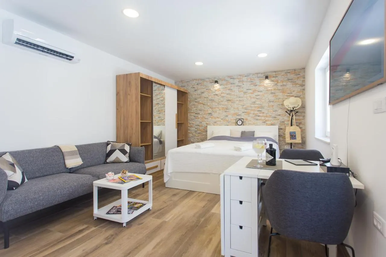 Studio Nomadic Kastela